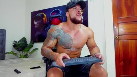 Snapshot of ace_owens chatting on 15, 12, 2024 ace_owens online show from 15, 12, 2024