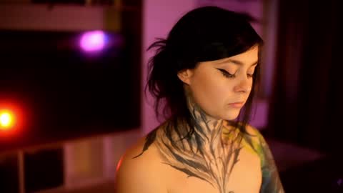 acid_pie online show from 19, 12, 2024