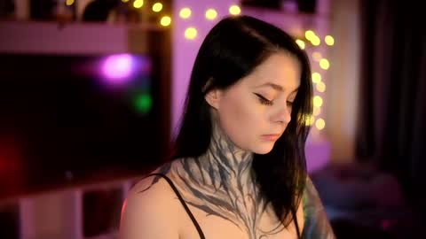 acid_pie online show from 1, 2, 2025