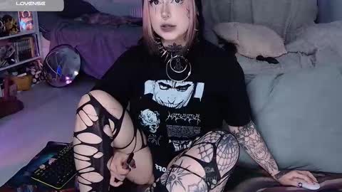 Acid or Iya  vacation November 19 to November 26 online show from 18, 10, 2025