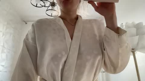 Melanie online show from 12, 7, 2026