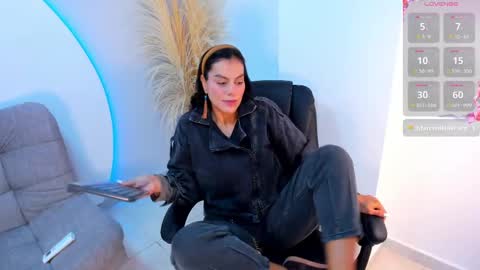    online show from 19, 9, 2025