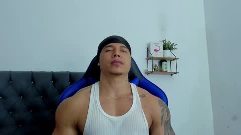 adam boss online show from 11, 11, 2025