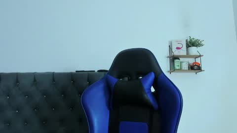 adam boss online show from 7, 4, 2026