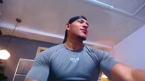 adam_fit19cm online show from 17, 7, 2026