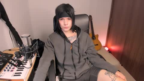  Adam online show from 17, 10, 2025