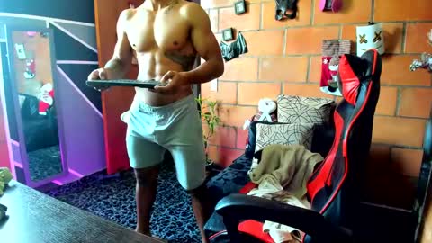 Adam Valencia online show from 20, 12, 2024