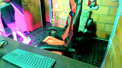 Adam Valencia online show from 22, 12, 2024