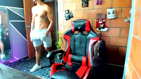 Adam Valencia online show from 23, 12, 2024