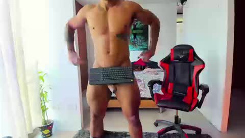 Adam Valencia online show from 22, 9, 2025