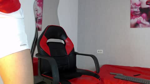 Hello guys excuse my absence I will be absent for several days for health reasons I hope you understand thank you very much. online show from 8, 2, 2025