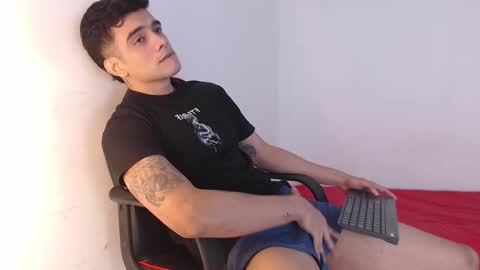 Hello guys excuse my absence I will be absent for several days for health reasons I hope you understand thank you very much. online show from 30, 10, 2025