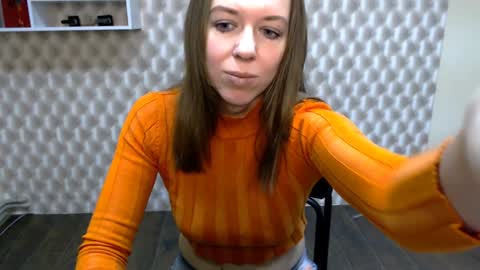 Snapshot of adamais_ chatting on 9, 12, 2024 adamais_ online show from 9, 12, 2024