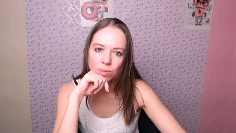 Snapshot of adamais_ chatting on 5, 1, 2025 adamais_ online show from 5, 1, 2025
