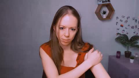 Snapshot of adamais_ chatting on 8, 10, 2025 adamais_ online show from 8, 10, 2025