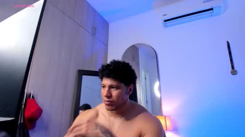 adambrocs1 online show from 27, 3, 2026