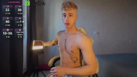 Snapshot of adampolerno chatting on 29, 3, 2026 Hi Im Adam Glad to see u here 3 And its my first day online show from 29, 3, 2026