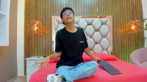 Adams Bobby online show from 18, 1, 2026