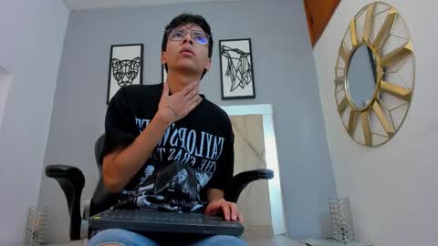 Adams Bobby online show from 23, 3, 2026