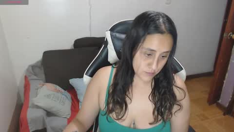 Snapshot of adams_mel chatting on 7, 6, 2026 adams_mel online show from 7, 6, 2026