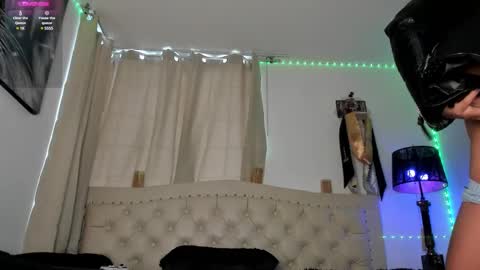 Snapshot of adams_ricci chatting on 27, 12, 2024 Adams online show from 27, 12, 2024