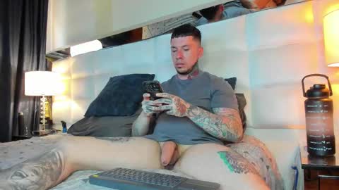 Snapshot of adamtatts chatting on 23, 9, 2025 Adam online show from 23, 9, 2025