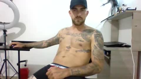 Snapshot of adan_carter chatting on 17, 10, 2025 adan_carter online show from 17, 10, 2025