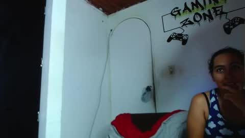 Snapshot of adan_hudson2397 chatting on 19, 2, 2025 Austin and Emily online show from 19, 2, 2025