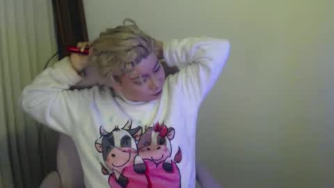 Snapshot of adan_romanoff chatting on 10, 2, 2026 adan_romanoff online show from 10, 2, 2026