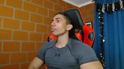 Adan Sin online show from 4, 1, 2025