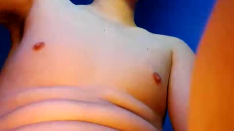 adanflores28 online show from 17, 11, 2025