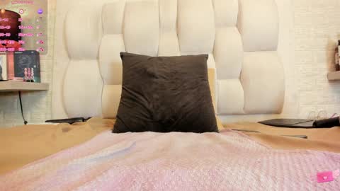 Ada Porter  online show from 17, 1, 2025