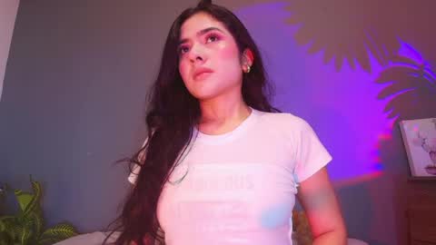  Adara Johnson  online show from 15, 4, 2026