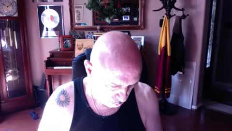add_me_2 online show from 22, 5, 2026