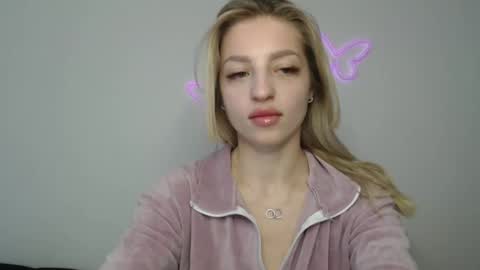 Kristina online show from 12, 12, 2024