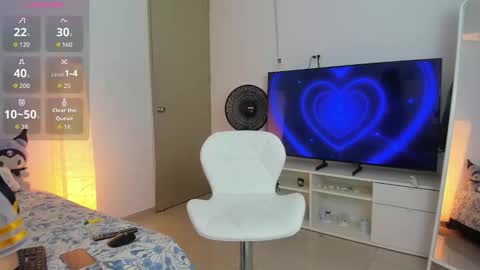 ..   .. independent model online show from 24, 9, 2025