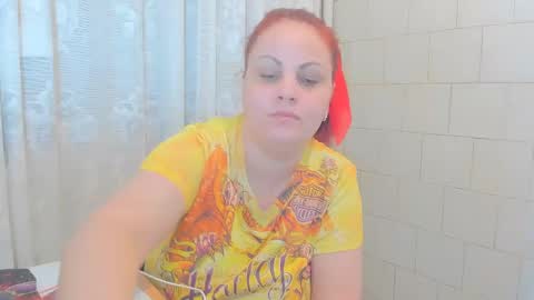 Snapshot of adelamilfsexy chatting on 2, 1, 2025 izabellamilf online show from 2, 1, 2025
