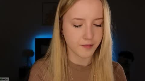 Snapshot of adele_armas chatting on 12, 2, 2026 Adele online show from 12, 2, 2026