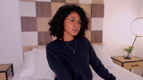 Snapshot of adele_carter_ chatting on 17, 12, 2024 Andrea online show from 17, 12, 2024