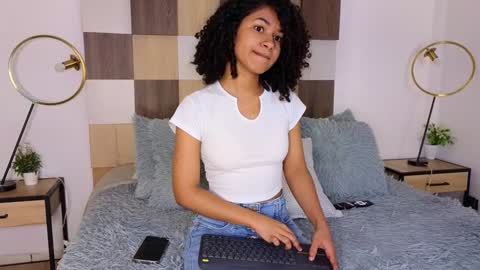 Snapshot of adele_carter_ chatting on 23, 1, 2025 Andrea online show from 23, 1, 2025