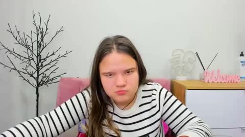 adelecruzz online show from 10, 2, 2025