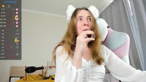 Adelina online show from 31, 10, 2025