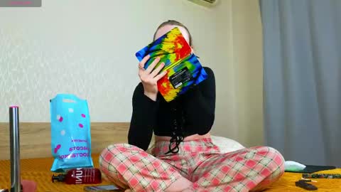 Snapshot of adelina_cowell chatting on 16, 5, 2026 Adelina online show from 16, 5, 2026