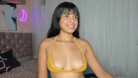 Snapshot of adeline_hill1 chatting on 21, 9, 2025 Adeline online show from 21, 9, 2025