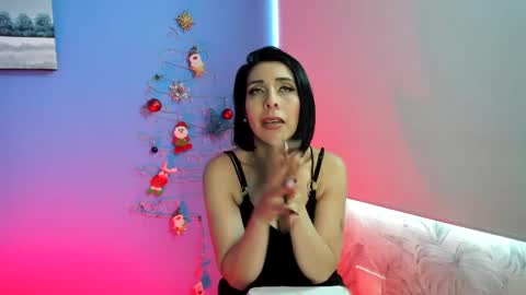 Adelle online show from 31, 12, 2024