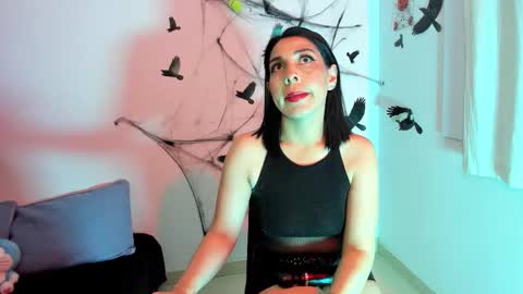 Adelle online show from 3, 11, 2025