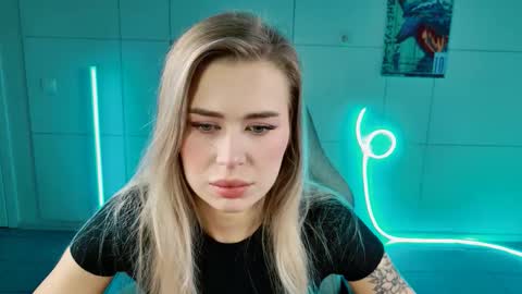 Snapshot of adelloyss chatting on 5, 10, 2025 Adel online show from 5, 10, 2025