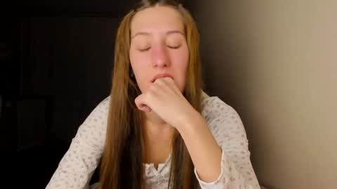 Adell online show from 22, 4, 2026