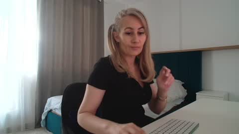 Adellyn online show from 14, 6, 2026