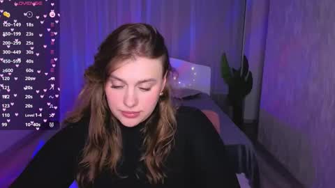 Snapshot of adelynnn chatting on 8, 10, 2025 Ada online show from 8, 10, 2025